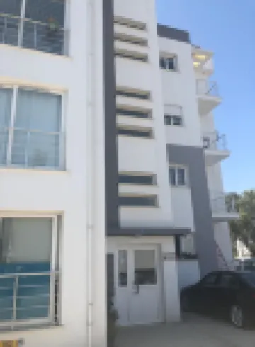 Three Bedroom Apt, Central Location, spacious Hotels in 