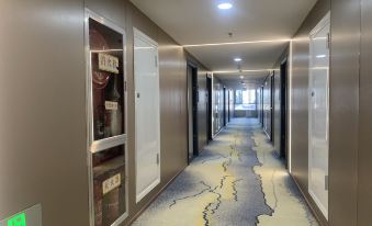DeHong Apartment Hotel