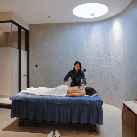 Breeze & Moon Hotel Suzhou