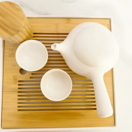 Huiqian Hotel (Zhaotong Fortune Store) Отели в г. Чжаотун