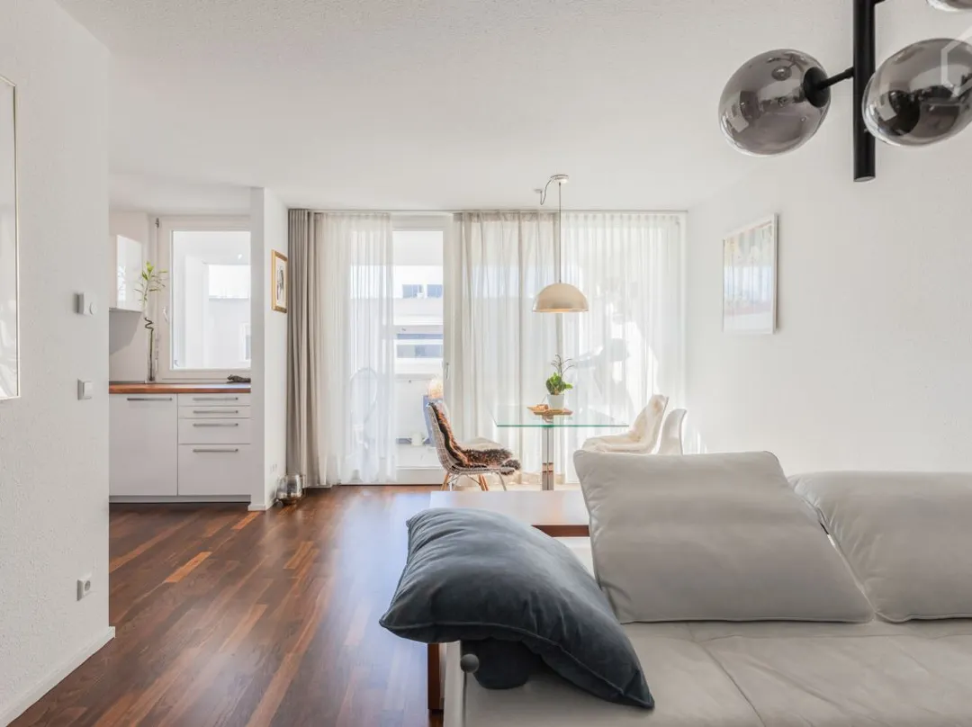 Exquis 2br Luxury Apt. Rolf Benz | Parking | Centre | Kitchen | Pick-up Service Airport - Böblingen