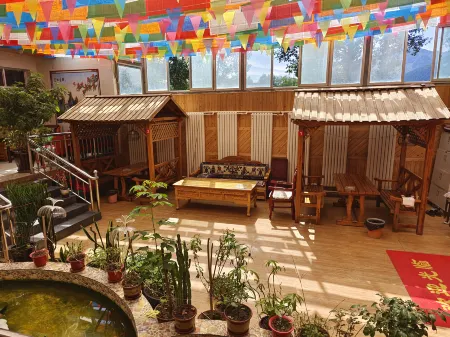 Xiahe Xianqing Yazhu Boutique Inn Отели рядом с достопримечательностью «Labrang Monastery»