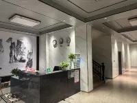 Leizhou Dongxing Apartment