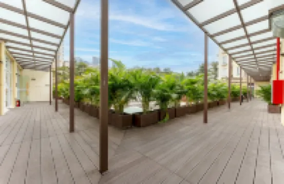 依山郡酒店公寓(深圳龍崗中心城愉園地鐵站店) 鄰近仁恆夢公園的酒店