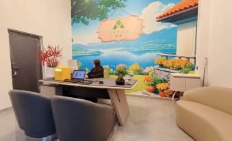 Chengdu Yaduo Hotel