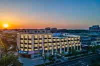 HanTing Hotel (Anxin Baiyangdian Sleepless City, Xiong'an New Area)