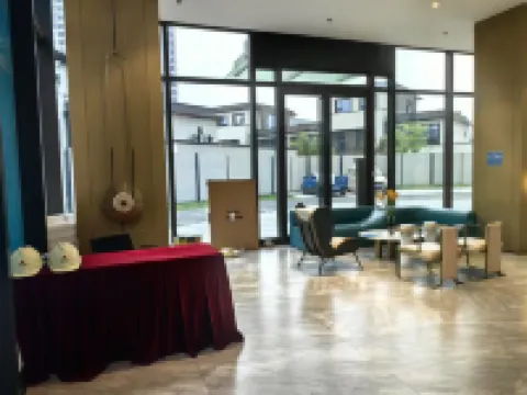 Mingyue Scenic Apartment