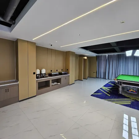 Gao Ri Hotel