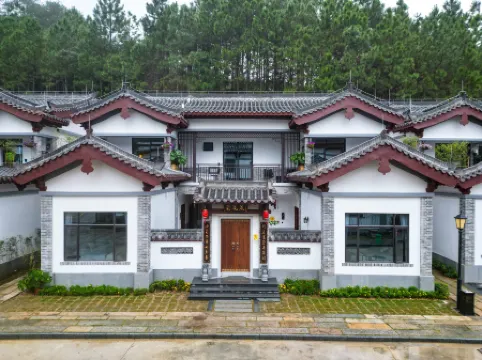 Nianhuagu Hotel (Tianlu Mountain Resort)