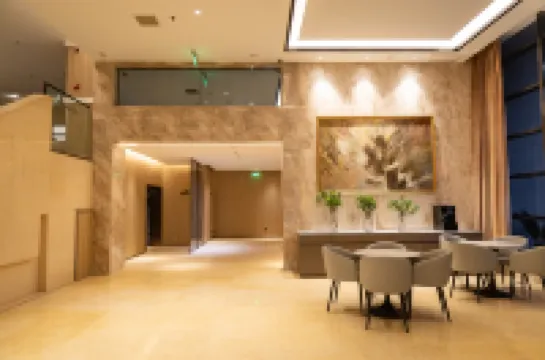 Haiyuan International Hotel (Nantong Haohe Scenic Area Qingnian West Road)