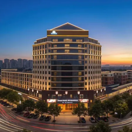 Days  Hotel
