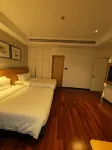 Me Young Me House Hotel (Xiangyin Zuo Zongtang Square) - parking