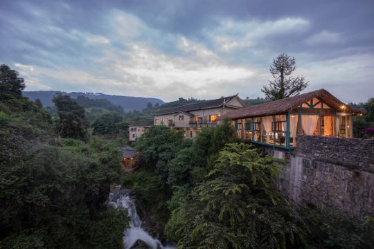 湘西芙蓉镇尔卓山谷民宿