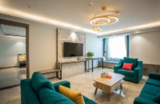 Yi Hu Hua Yuan Hotel