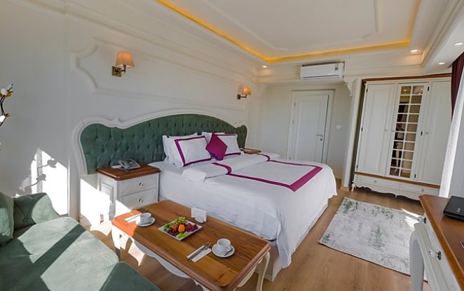 Andalouse Elegante Suite Hotel
