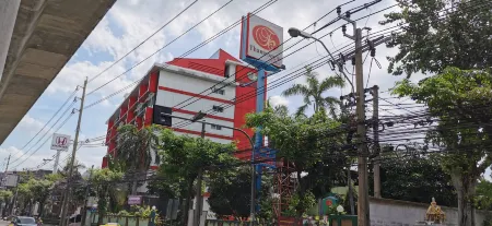 Thamrongin Hotel