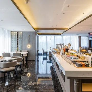 Atour Hotel Отели рядом с достопримечательностью «Фуцзянский Медицинский Университет (Тайцзянский Кампанский) - библиоте»