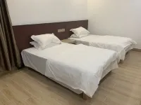 Taishan Hongfa Inn - Inns