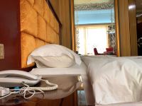 东莞龙迈亚国际酒店 - 麻将大床房