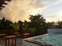 Hannah Hotel - Romantic