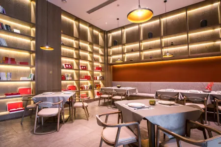 PHIREN Hotel, Yanghu Wetland Station, Changsha Отели рядом с достопримечательностью «Xie Zilong Photography Museum»