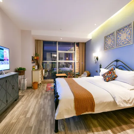 Half Acre City Lodge (Zhengzhou East Railway Station Exhibition Center)