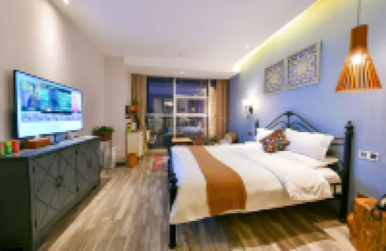 Half Acre City Lodge (Zhengzhou East Railway Station Exhibition Center)