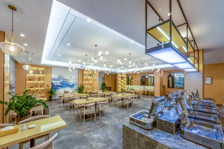 Dongguan Oskar International Hotel (Songshan Lake Bus Terminal Branch) Отели рядом с достопримечательностью «Dongguan Xiangshi Zoo»