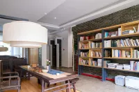 Heshe Lakeside Resort