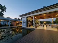 Sukhothai Treasure Resort and Spa Các khách sạn gần Wat Saphan Hin