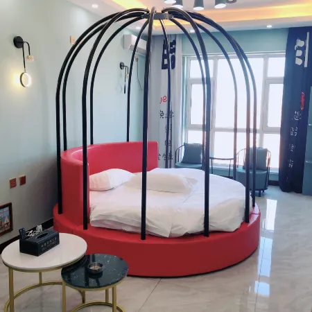Rutian Homestay (Daqing Ranghu Road Wanda Plaza)