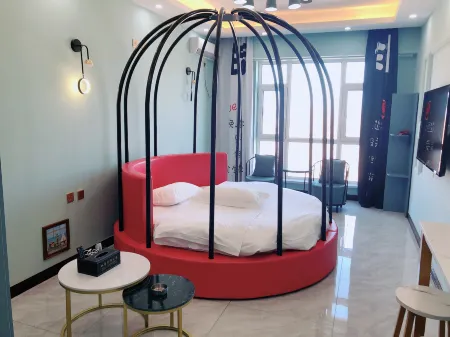 Rutian Homestay (Daqing Ranghu Road Wanda Plaza) Отели рядом с достопримечательностью «Daqing Normal University»