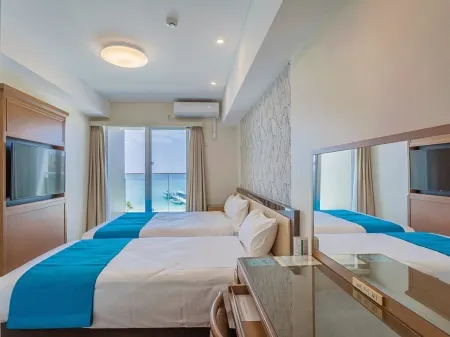 KARIYUSHI LCH.RESORT on The Beach Отели рядом с достопримечательностью «Bankoku Shinryokan»