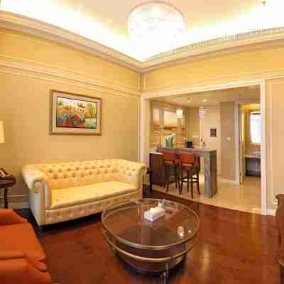 the Palm Beach Hotel Rooms