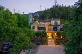 驛雲鄉居·臻選臨湖·觀景·禪康養民宿(武當山景區售票處店)