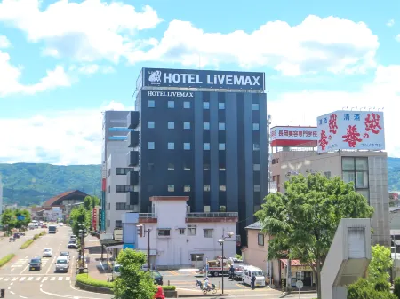 Hotel LiveMax Niigata Nagaoka-Ekimae Отели в г. Мицукэ