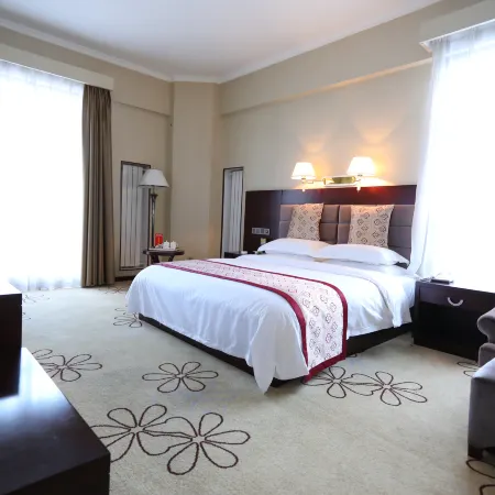 Fengcheng Hotel
