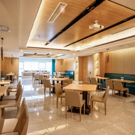Starway Hotel (Wenxi Swimming Pool)
