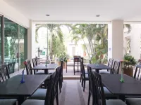 ซัมเมอร์เซ็ต เวียงจันทน์ โรงแรมใกล้รูปปั้นฟางัม