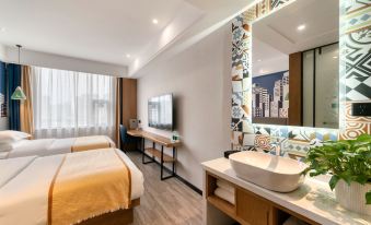 Yueyi Zhixuan Hotel (Huaihua South Railway Station, Wanda)