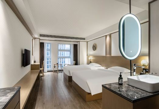 Vienna International Hotel