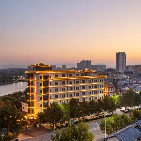 Ramada Encore by Wyndham Linqu Downtown