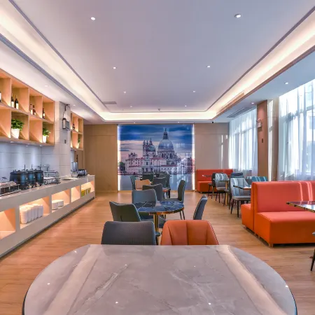 Vienna 3 Best Hotel (Linyi Junan County Tianqiao Road)
