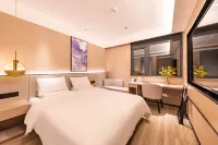 Starway Hotel (Beijing Guozhan Liufang Subway Station) Hotels in Beijing