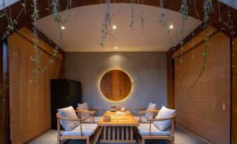 Muyan·Qingfeng Yanyun | Accommodation by the stream (Lijiang Old Town Store)