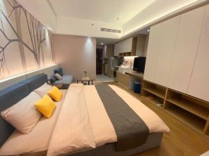 Serviced apartments under the Clouds in Zhenjiang