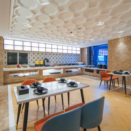 Vienna International Hotel (Changshu Shimao Century Center)