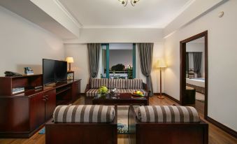 The Tray Hotel Hai Phong