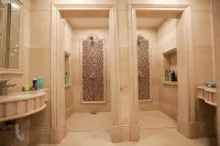 Baicheng Hexiang Hotel (Civic Plaza Haiming East Road Pedestrian Street Store) Hotels in Baicheng