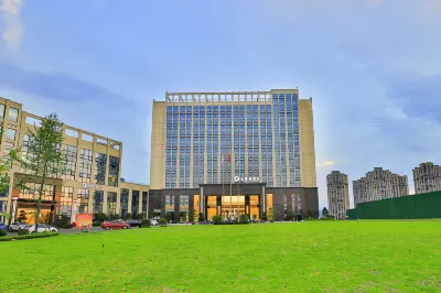 Deyang Golden Carlley Hotel Hotels in Luojiang District